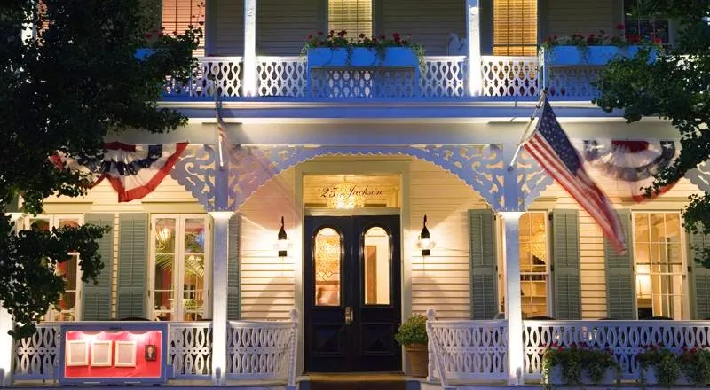 Virginia Hotel & Cottages