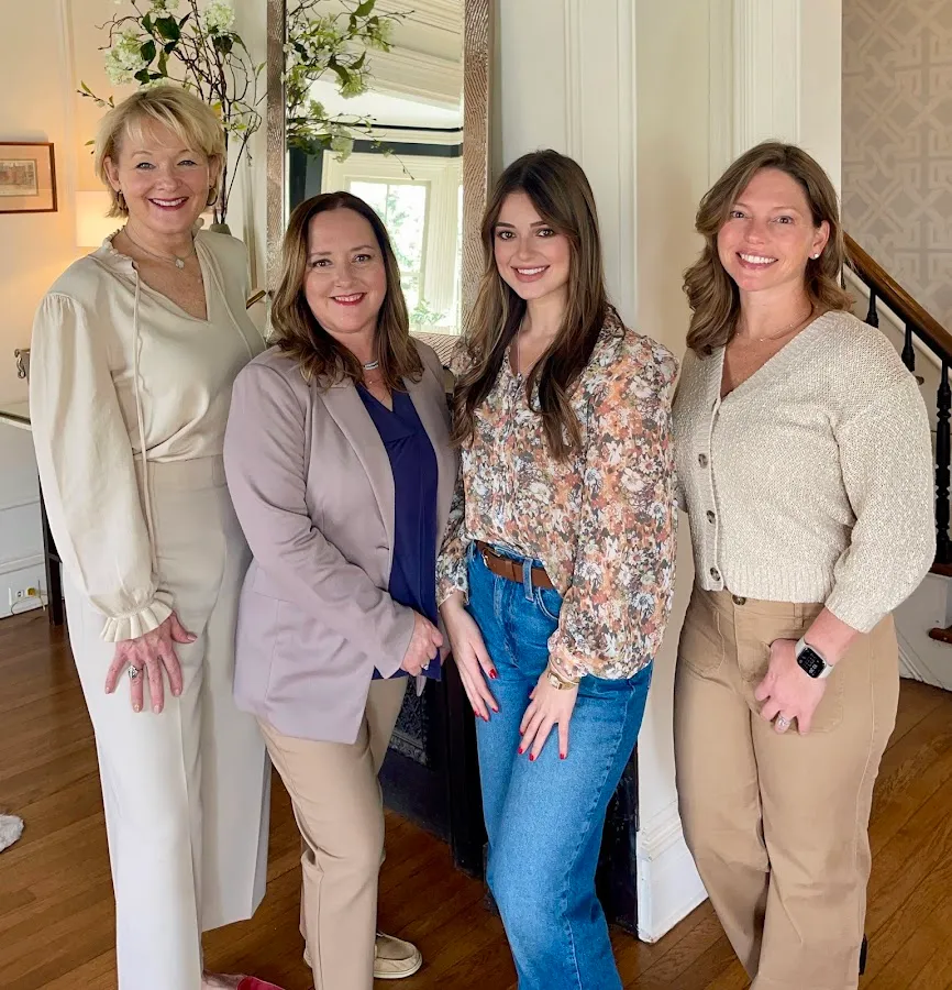 Vivienne Muldoon Real Estate Agent photo 4