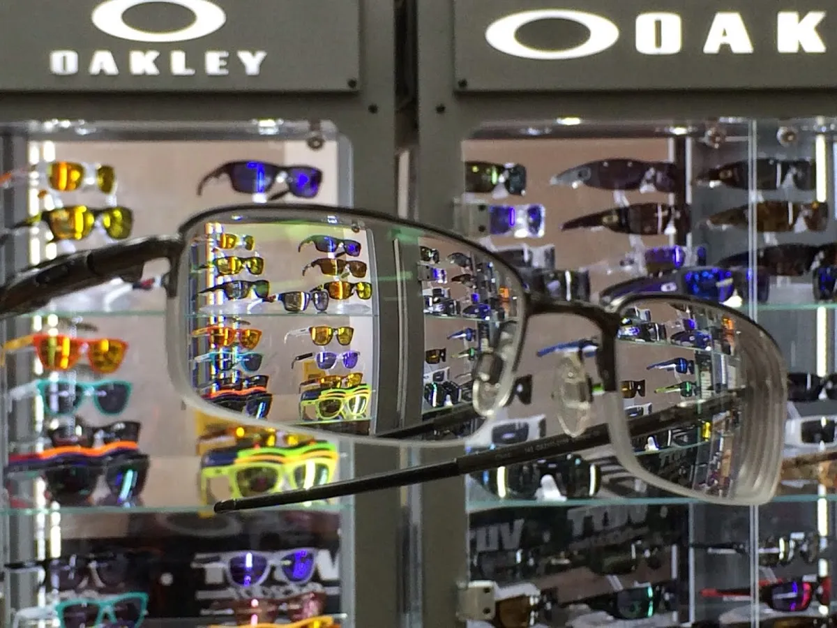 VUTT Optical & Sunglasses