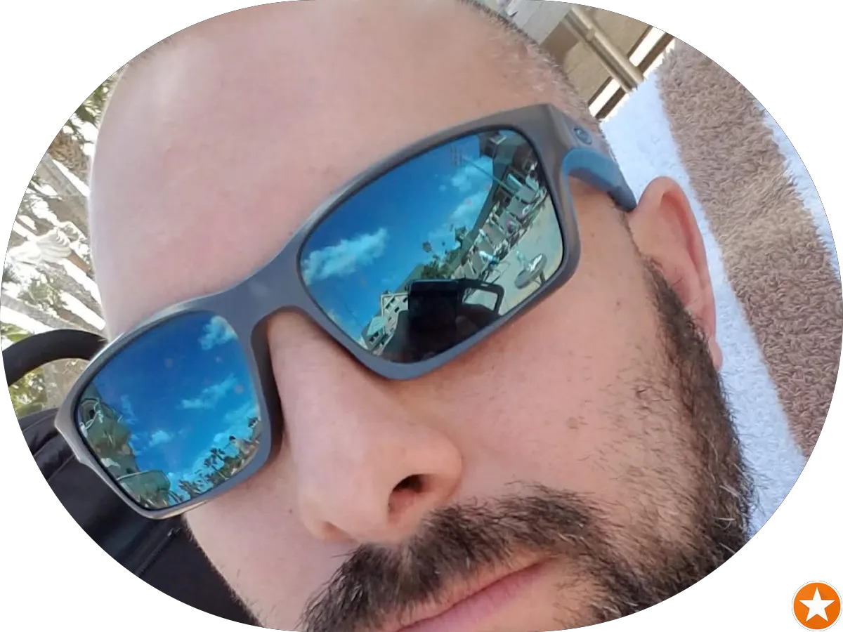 Wade Long Wood & Long photo 2