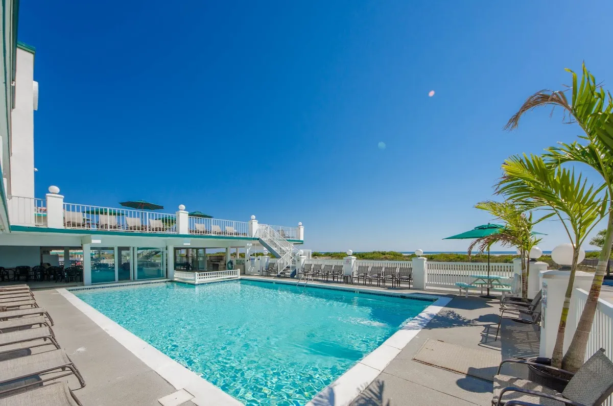 Water's Edge Ocean Resort photo 4