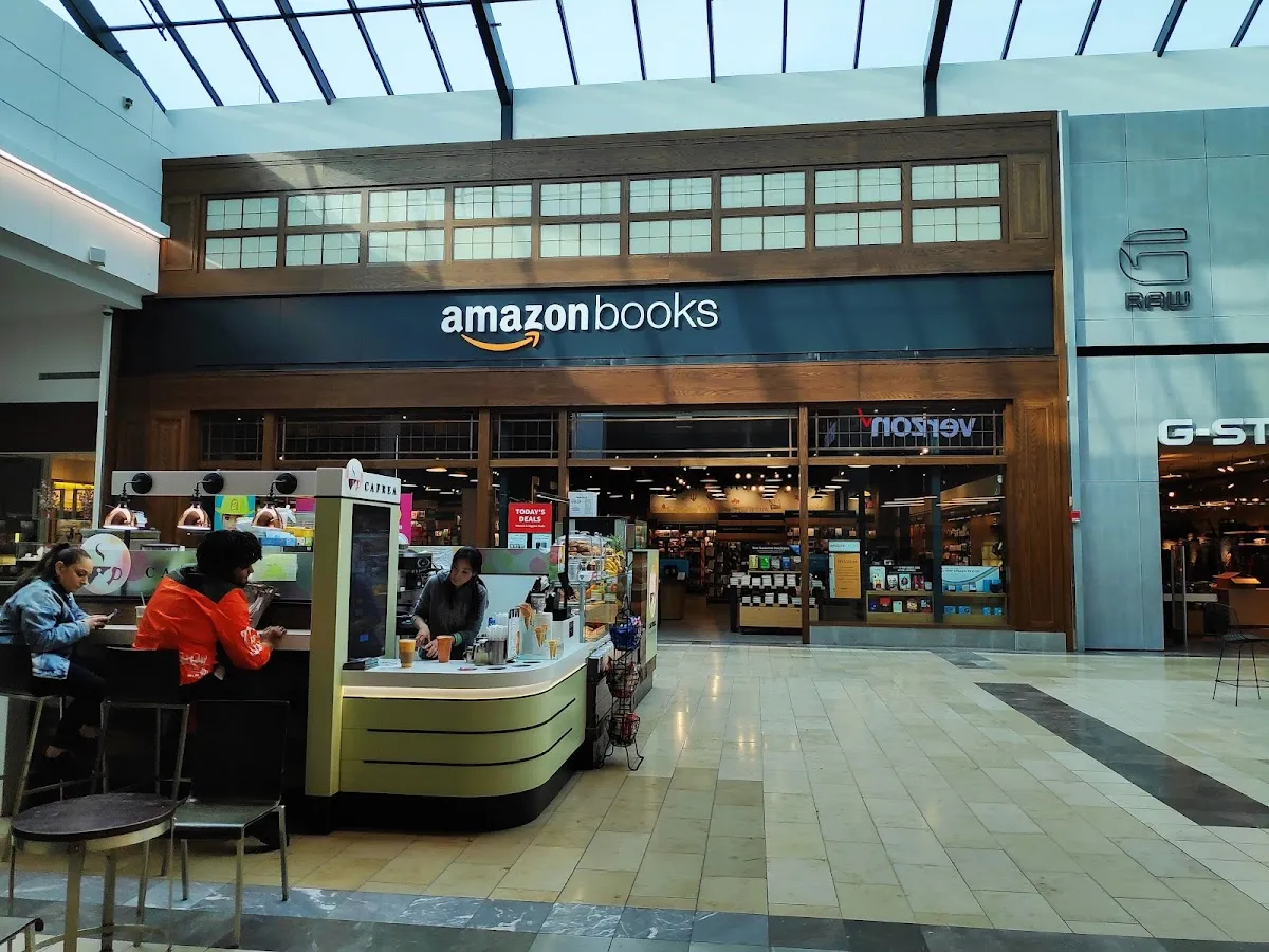 Westfield Garden State Plaza photo 4