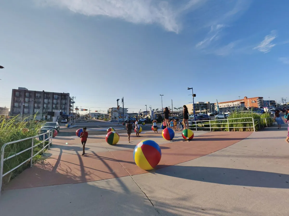 Wildwoods Beach Ball Sign photo 4