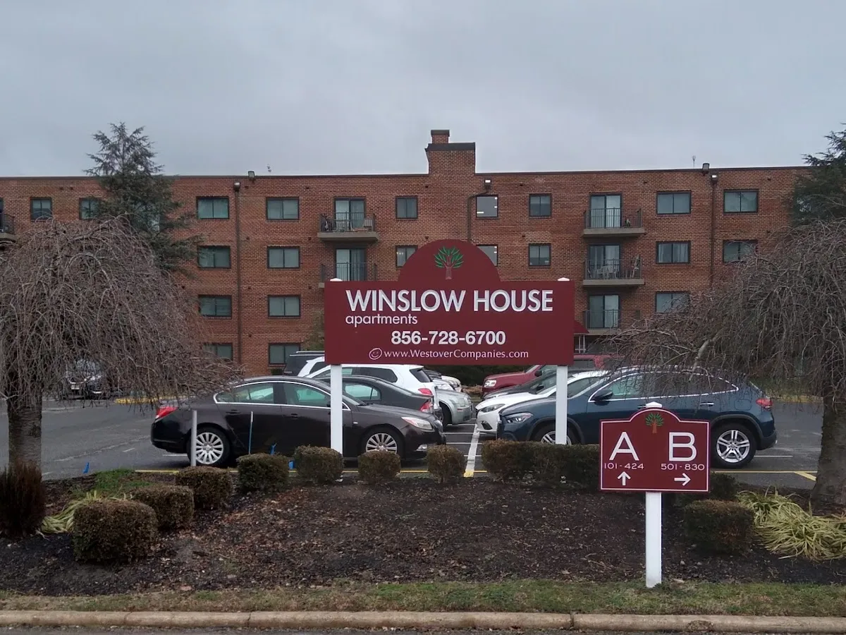 Winslow House Apartments