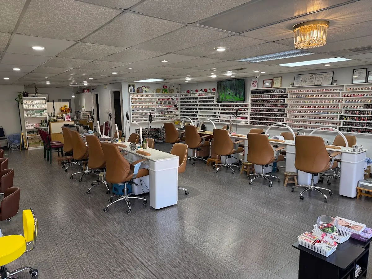 Wonder Nails photo 2