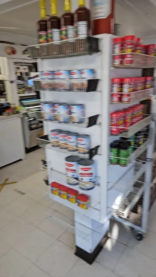 Woodburn's Clams & Crabs photo 3