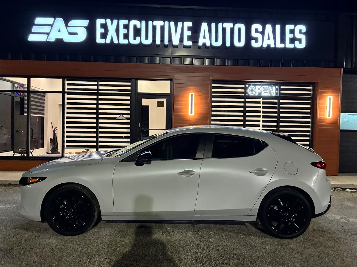 XJM AUTO SALES photo 3