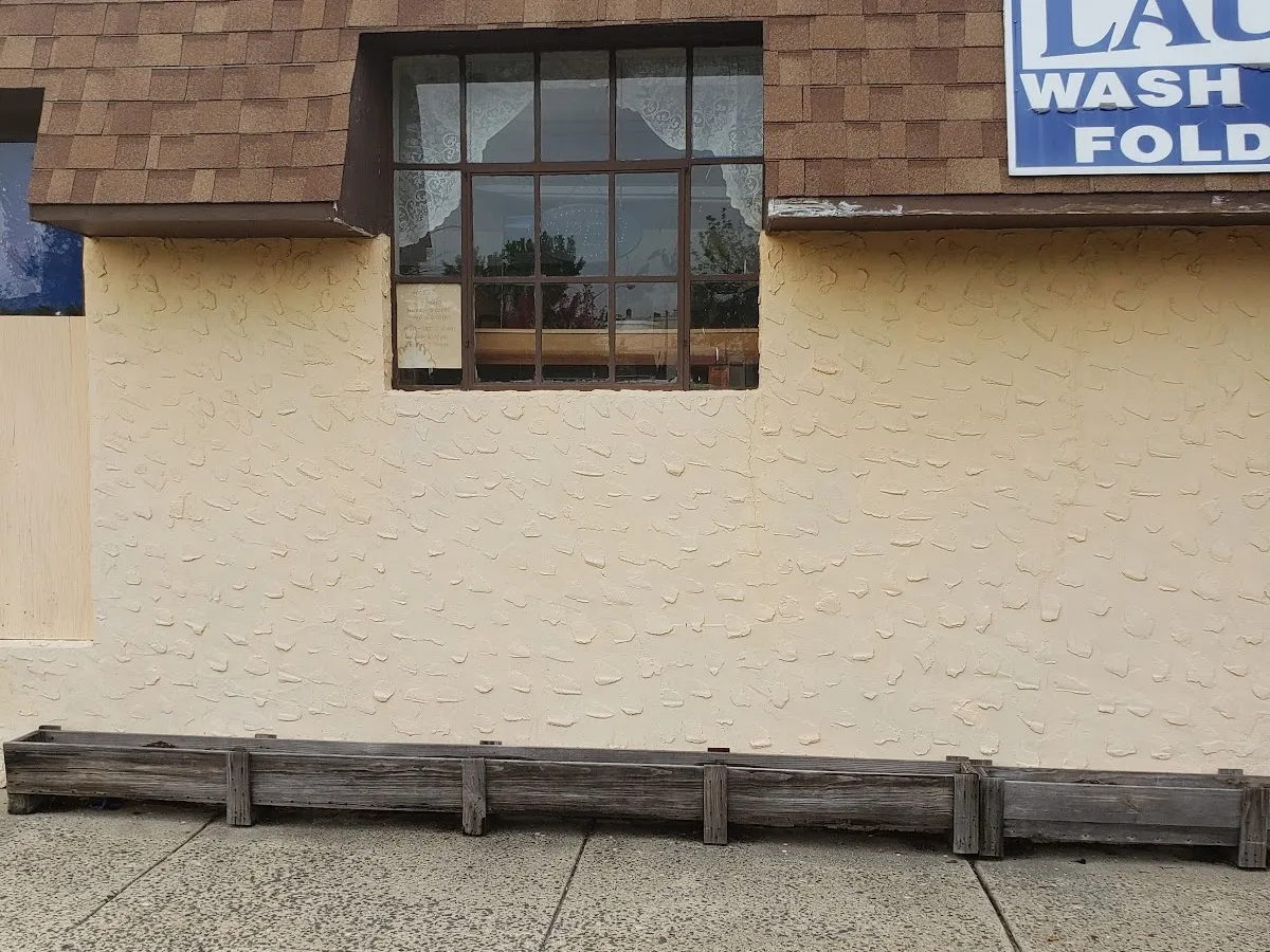 Xlent Dry Cleaners photo 5