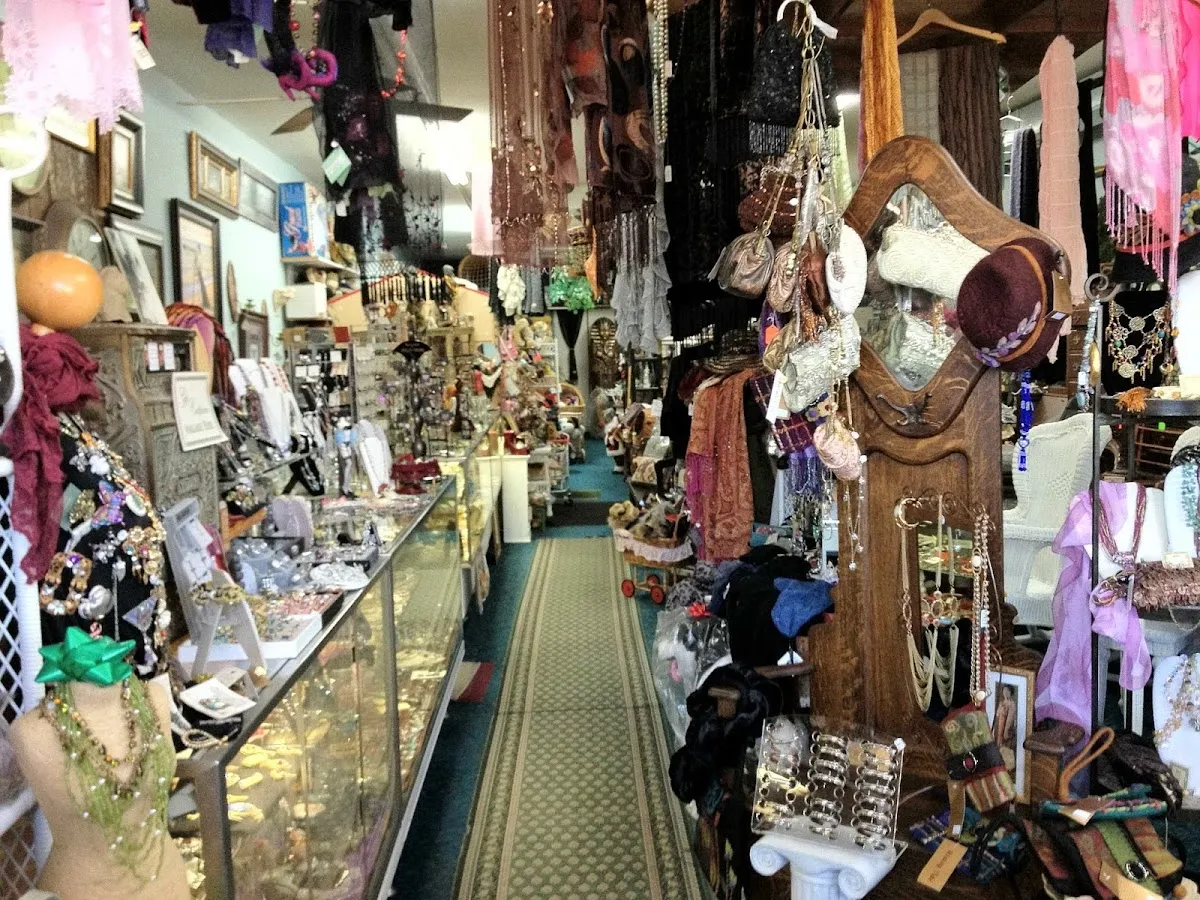 Yesterday & Today Shop photo 2