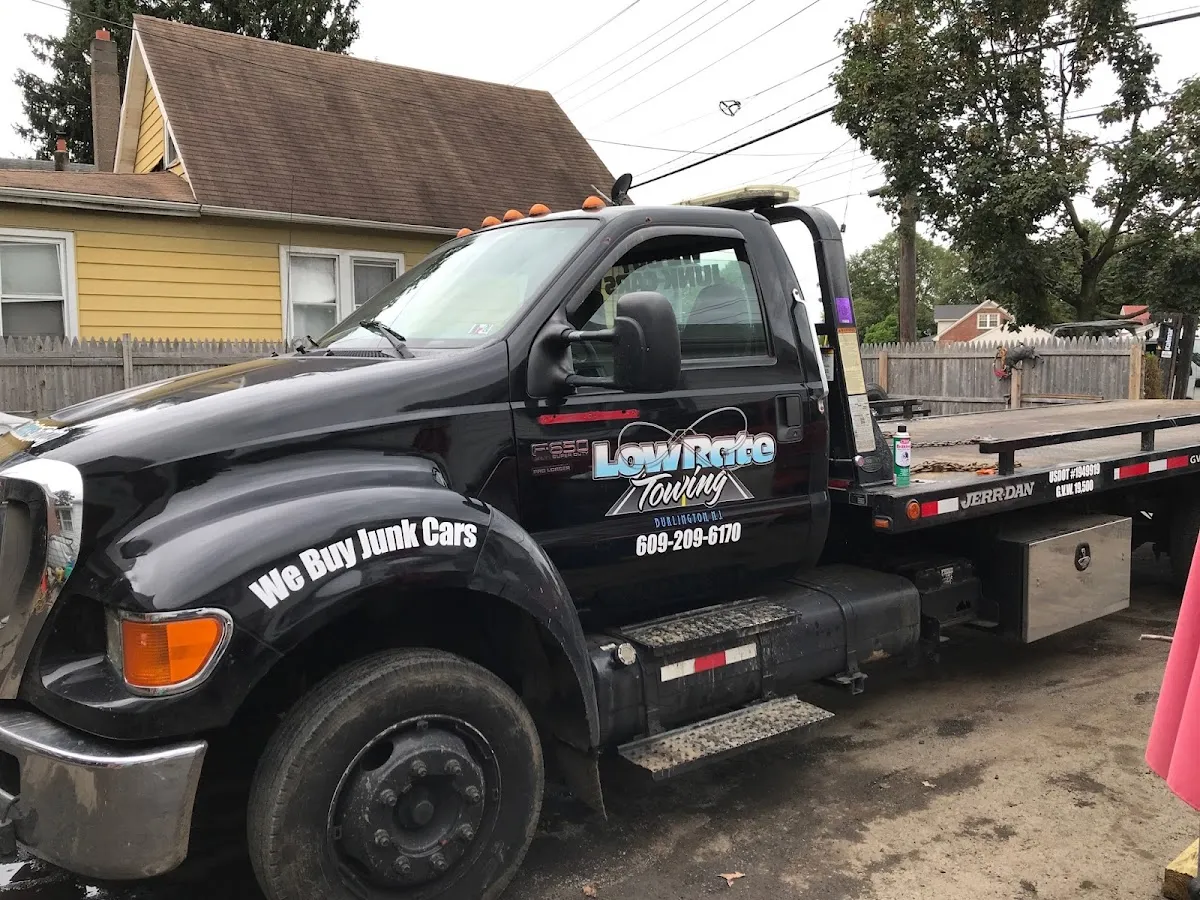 YK Auto Towing LLC photo 5
