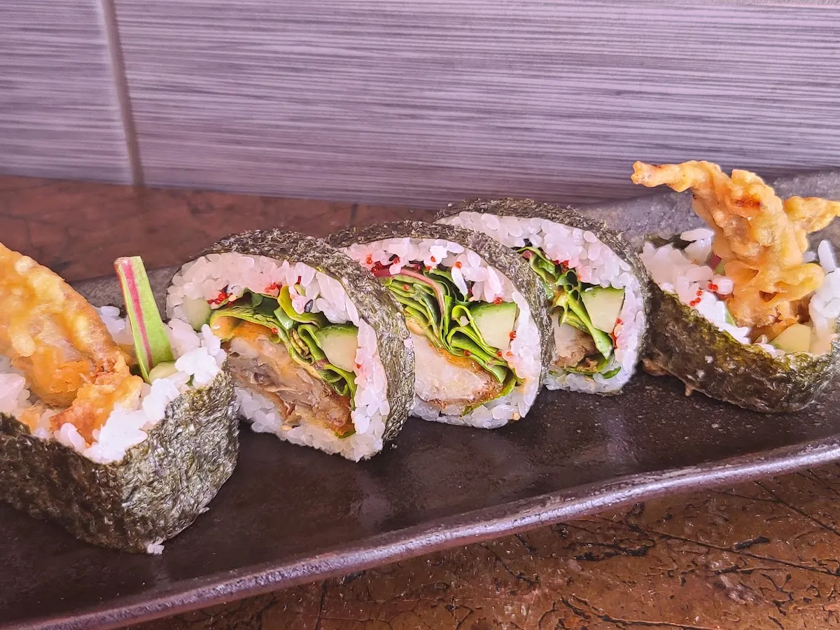 Zushi Dozo Japanese Restaurant photo 3