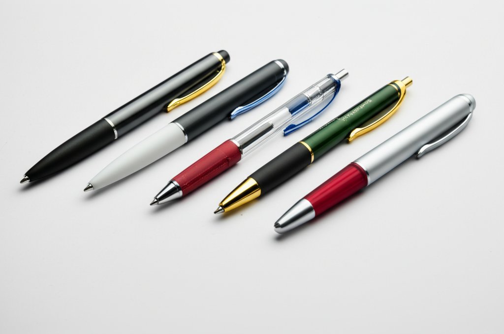Comment choisir les meilleurs stylos : guide d'achat complet